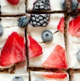 Delicious frozen yogurt granola bars, perfect for healthy snacking.