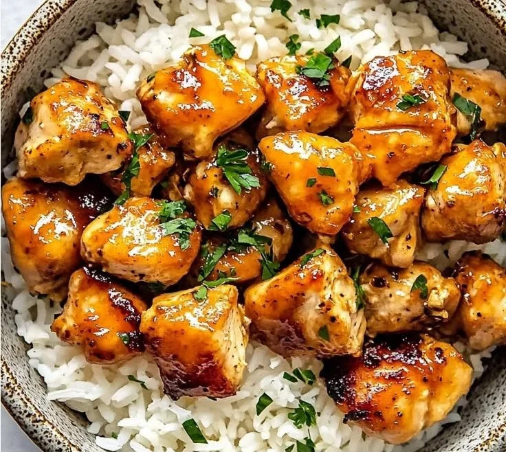 Delicious Hot Honey Chicken Bowls with vibrant vegetables and rice