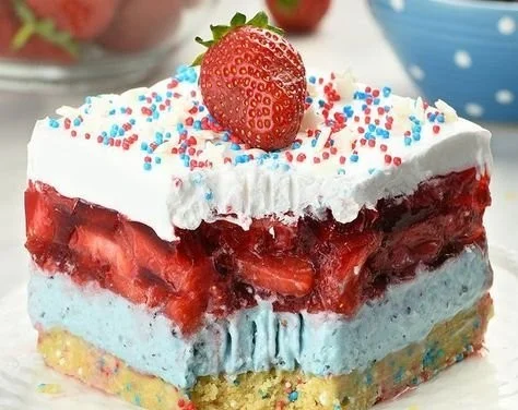 Summer Berry Jello Lasagna