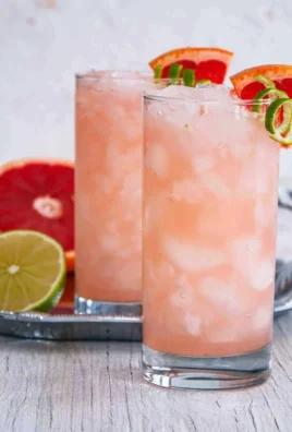 Fresh Paloma cocktail made with grapefruit juice and tequila