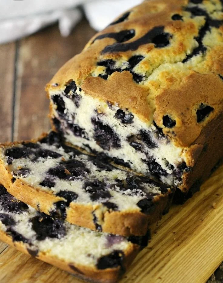 Deliciously baked blueberry muffin bread with fresh blueberries