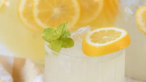 The Best Mint Lemonade Recipe